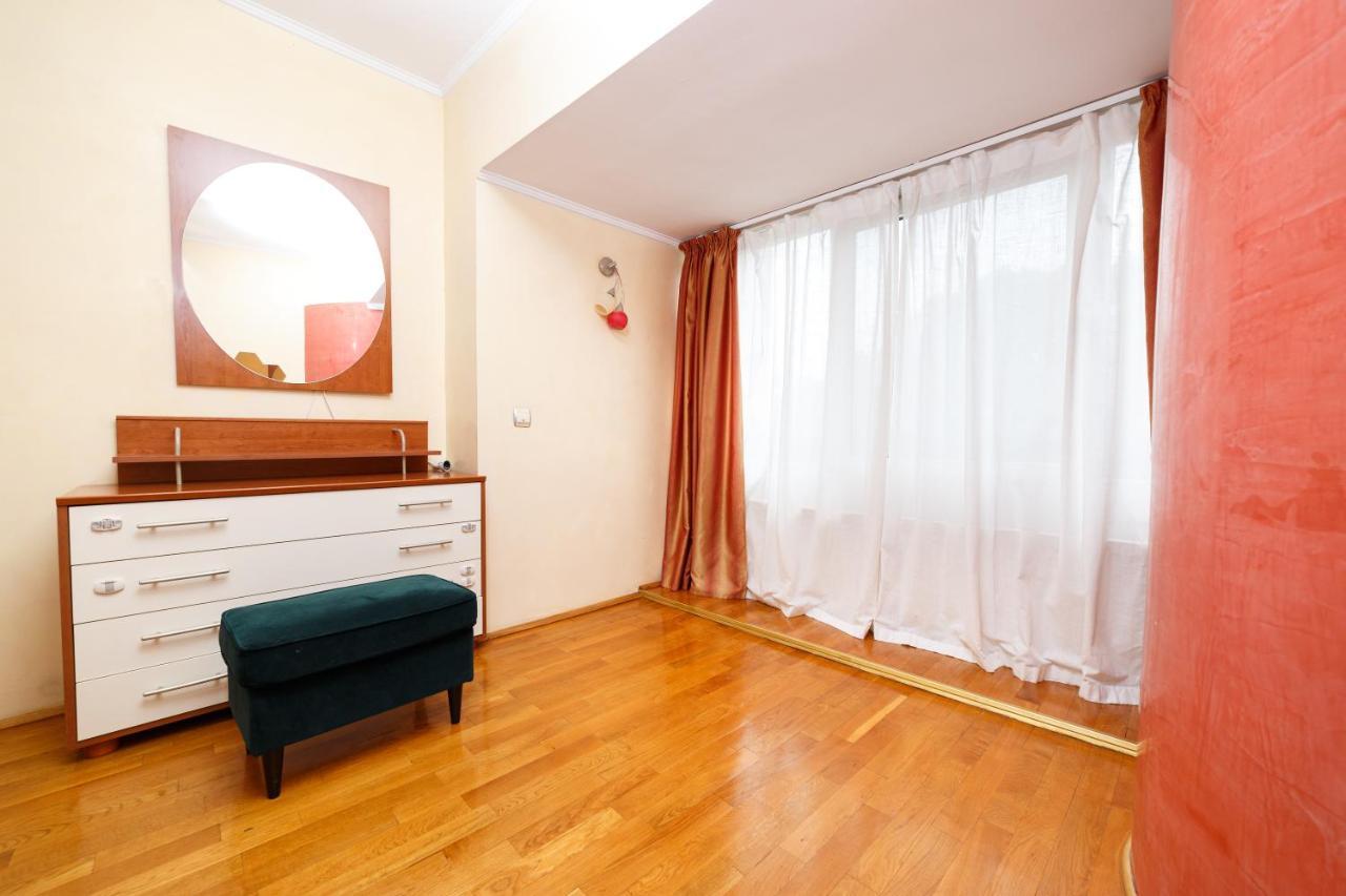 Color Apartments Unirii 14 Blv Bucharest Luaran gambar